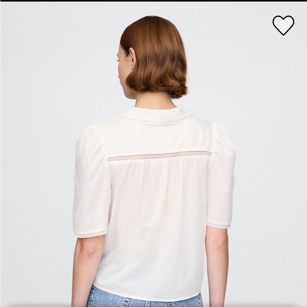 Puff-Sleeve Lace Collared Top - Picture 2 of 4